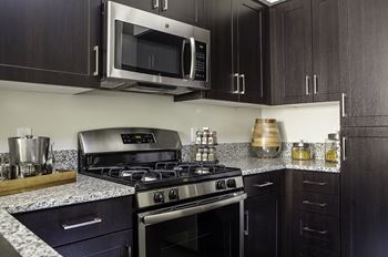 Gourmet kitchens with stainless energy star® appliances